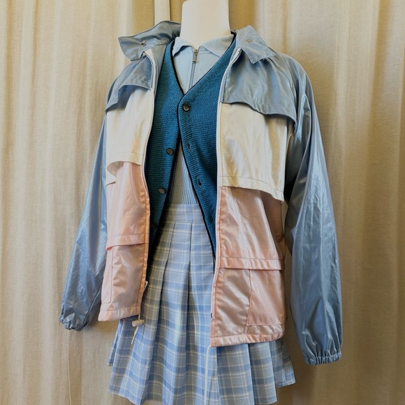 Track Jacket Nylon 80s Sportswear Windbreaker with hood - Picture 2 of 3